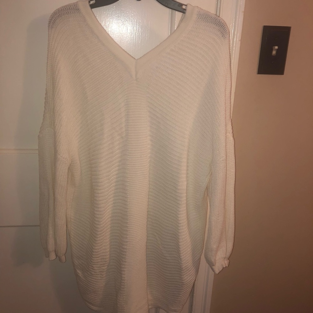 High/Low Sweater - Picture 2 of 2